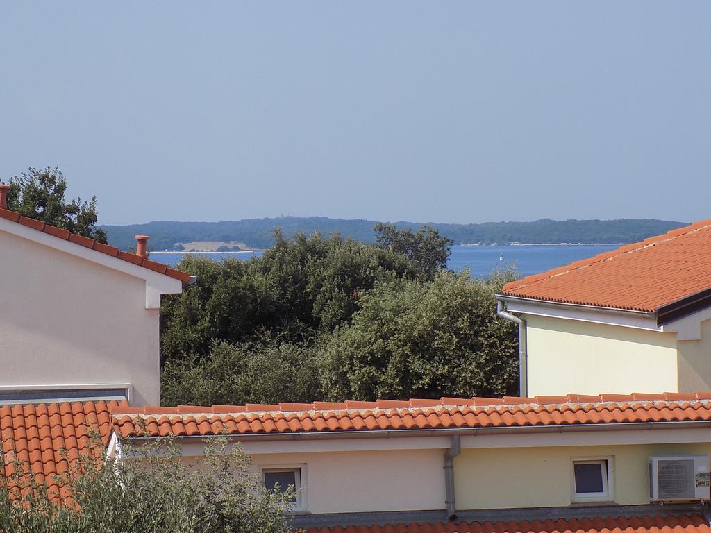 Apartment Thea Pula Zewnętrze zdjęcie