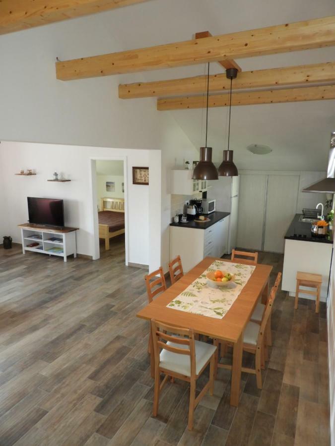 Apartment Thea Pula Zewnętrze zdjęcie