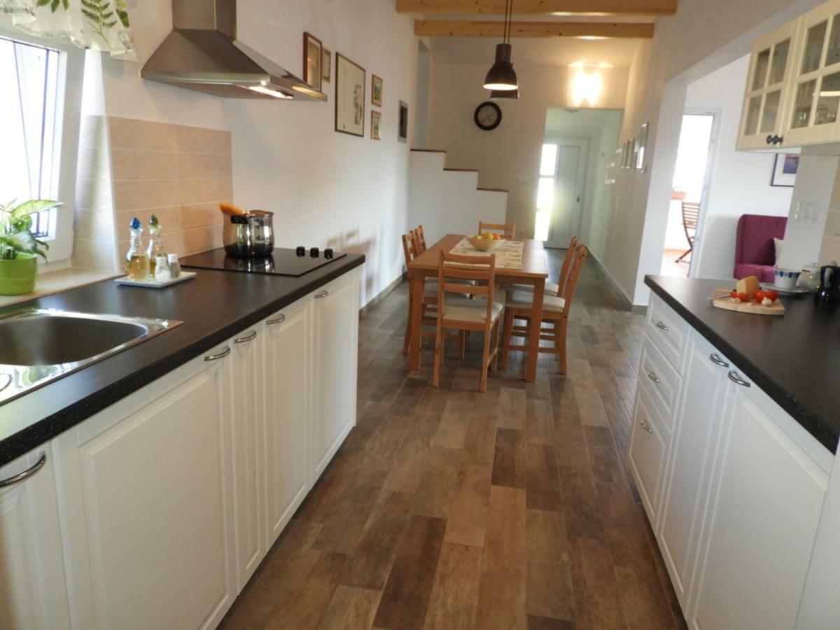 Apartment Thea Pula Zewnętrze zdjęcie