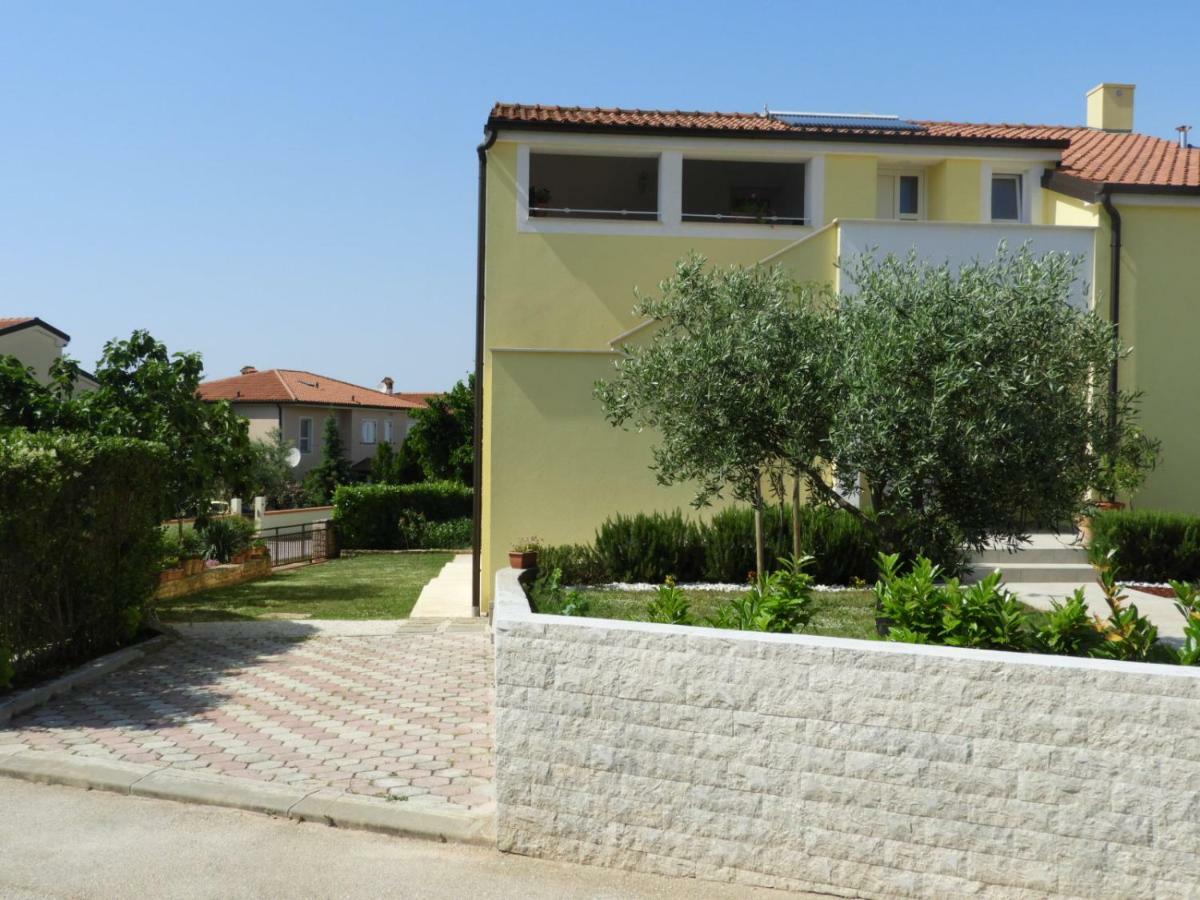 Apartment Thea Pula Zewnętrze zdjęcie