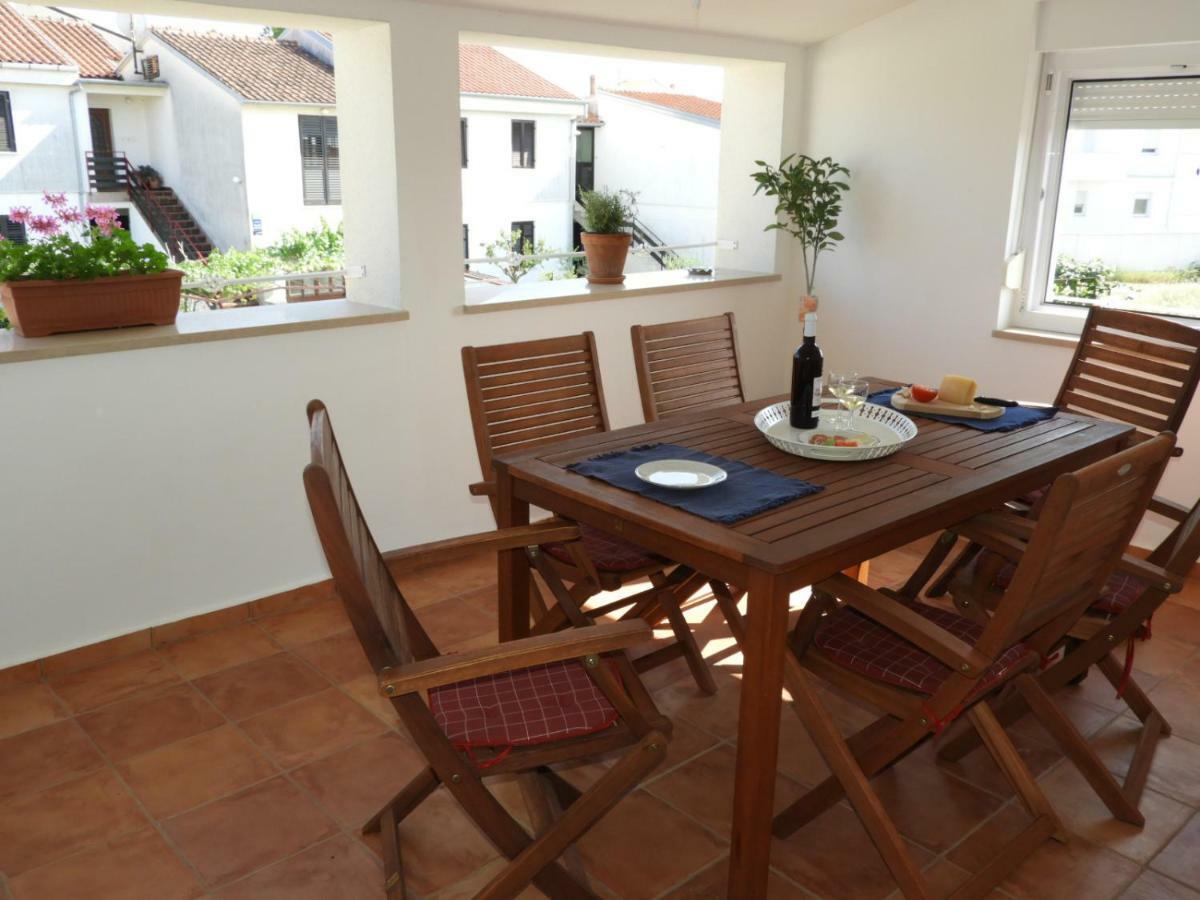 Apartment Thea Pula Zewnętrze zdjęcie