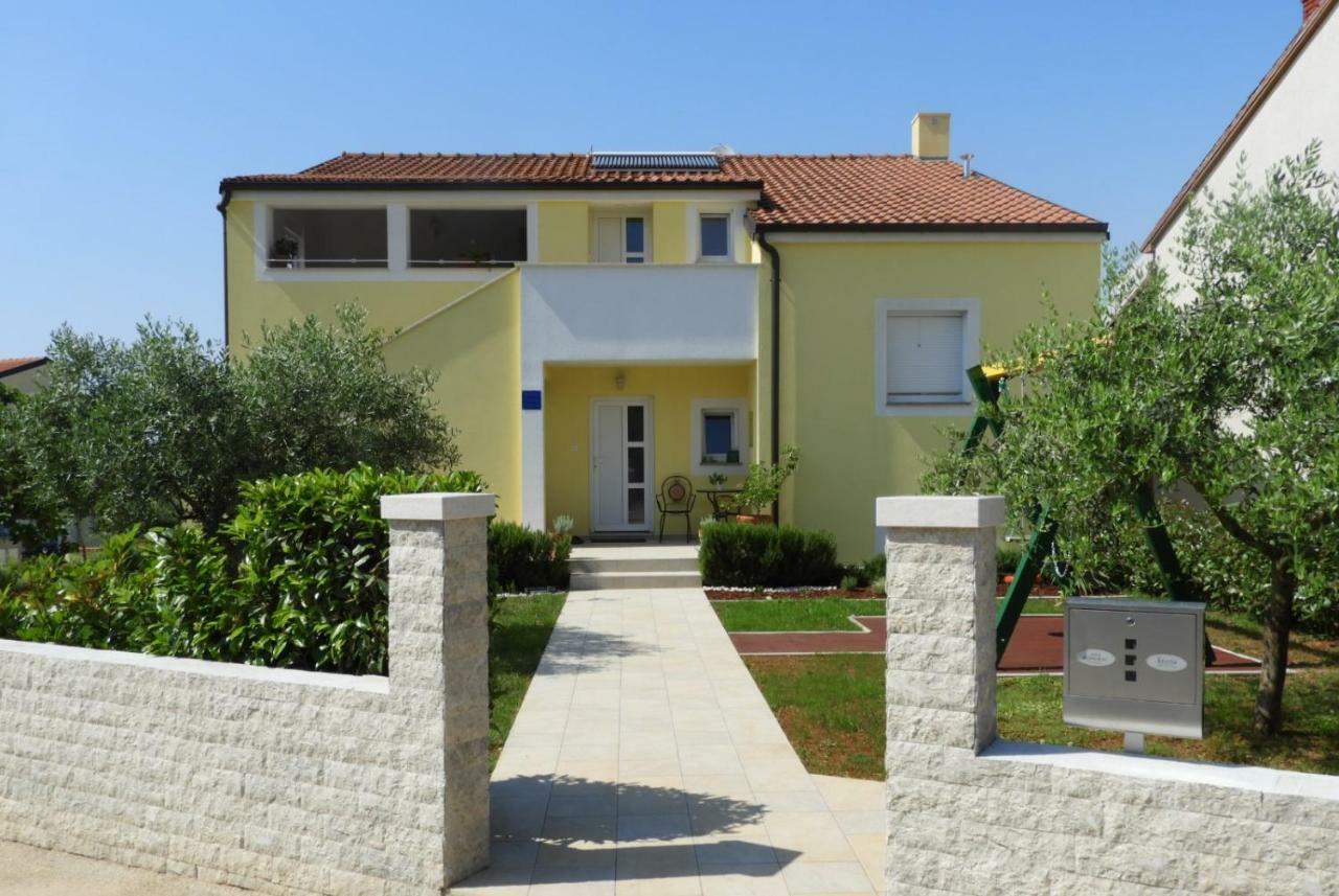 Apartment Thea Pula Zewnętrze zdjęcie